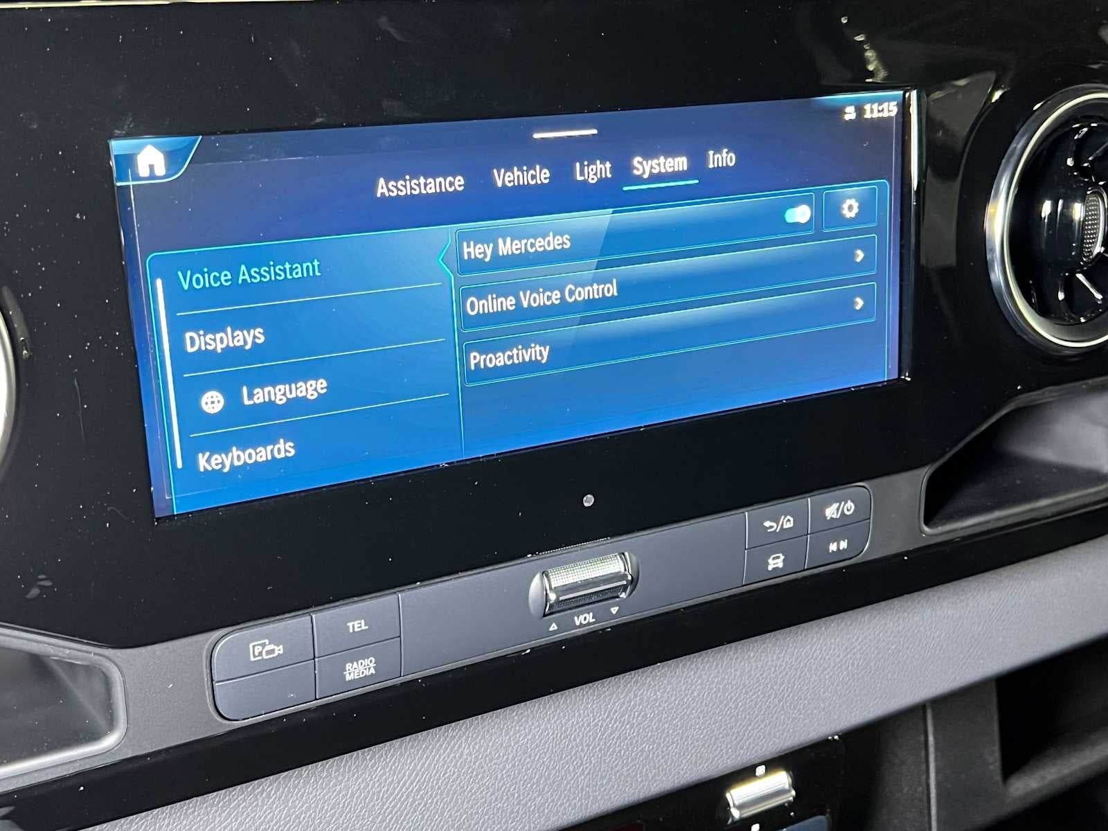 2026 Mercedes-Benz Sprinter Cargo 2500 Standard Roof I4 Diesel 144 RWD
