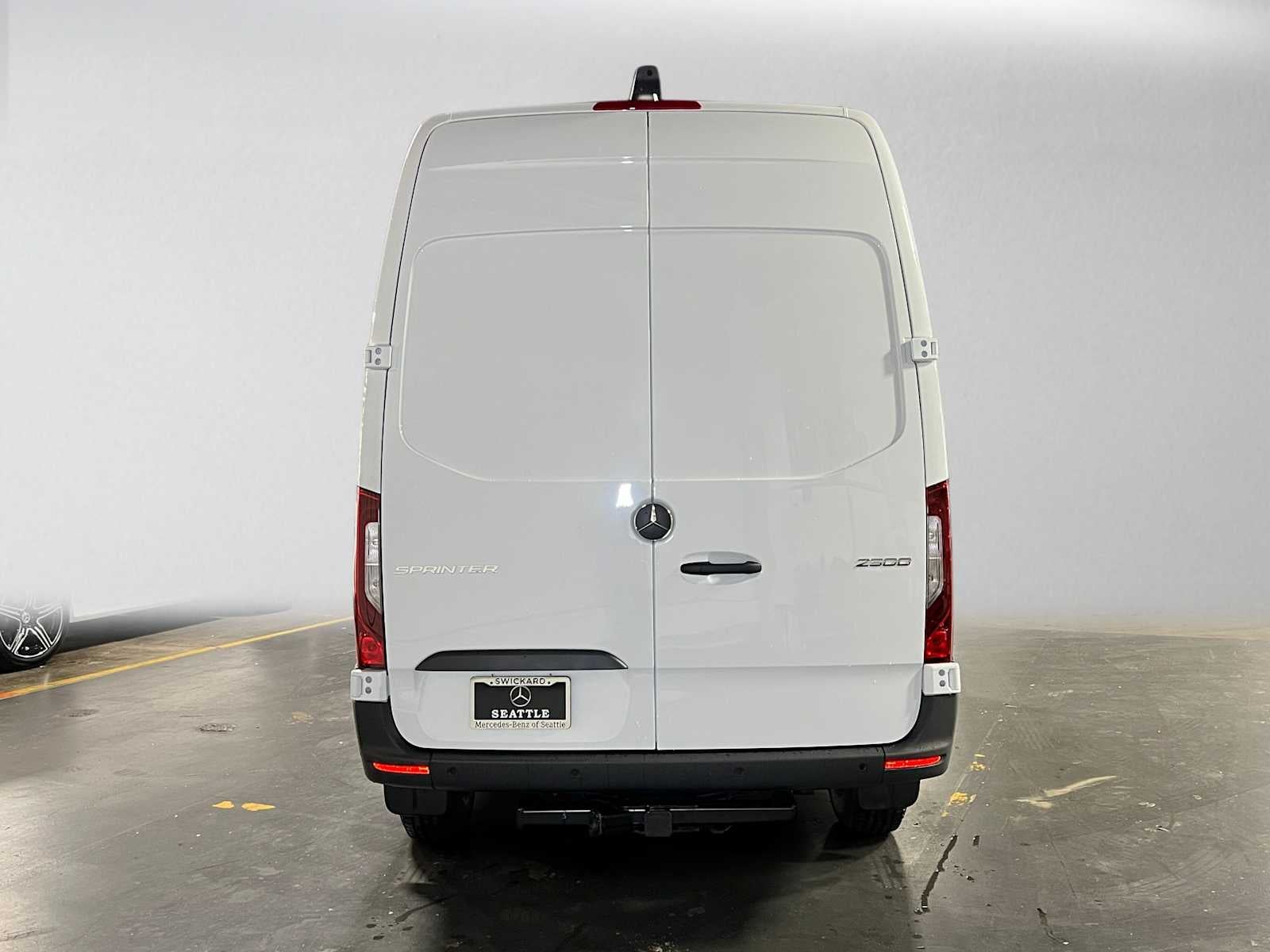 2026 Mercedes-Benz Sprinter Cargo 2500 Standard Roof I4 Diesel 144 RWD