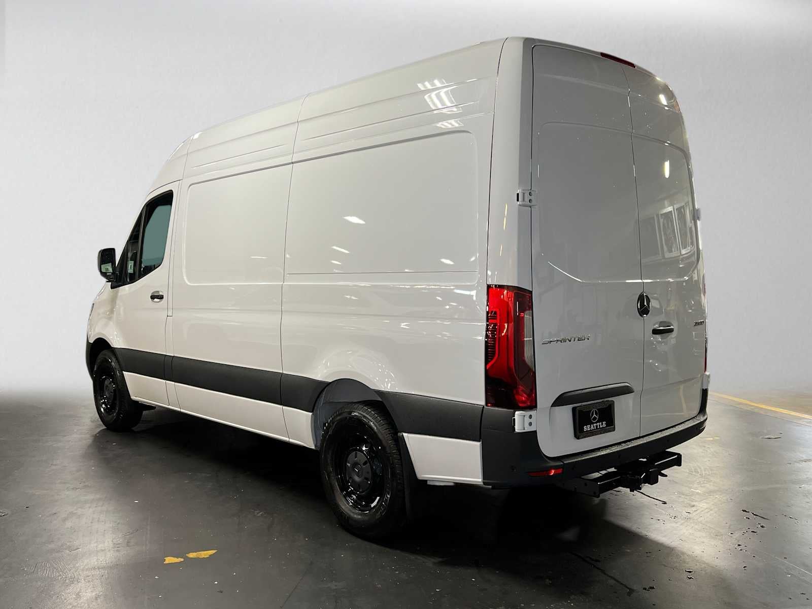 2026 Mercedes-Benz Sprinter Cargo 2500 Standard Roof I4 Diesel 144 RWD