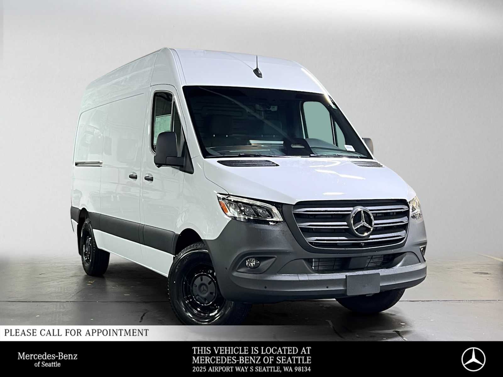 2026 Mercedes-Benz Sprinter Cargo 2500 Standard Roof I4 Diesel 144 RWD