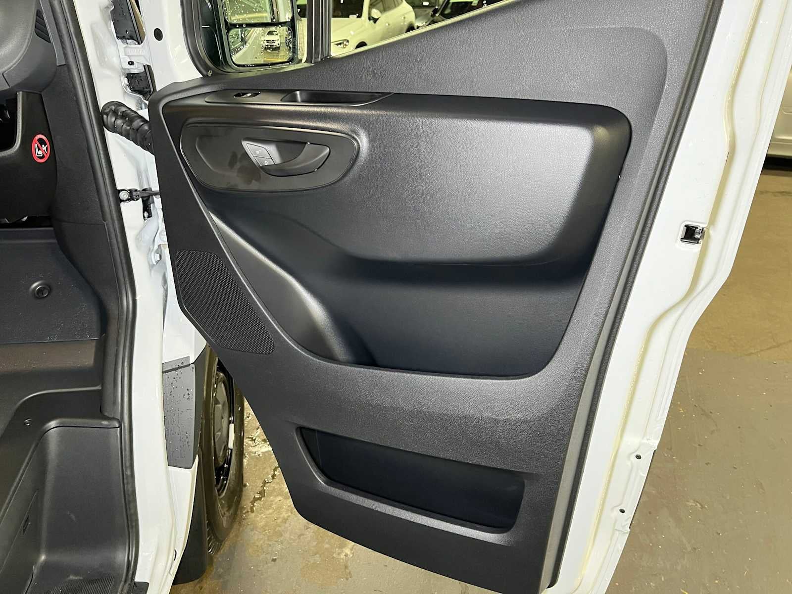 2026 Mercedes-Benz Sprinter Cargo 2500 Standard Roof I4 Diesel 144 RWD