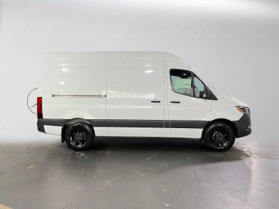 2026 Mercedes-Benz Sprinter Cargo 2500 Standard Roof I4 Diesel 144 RWD