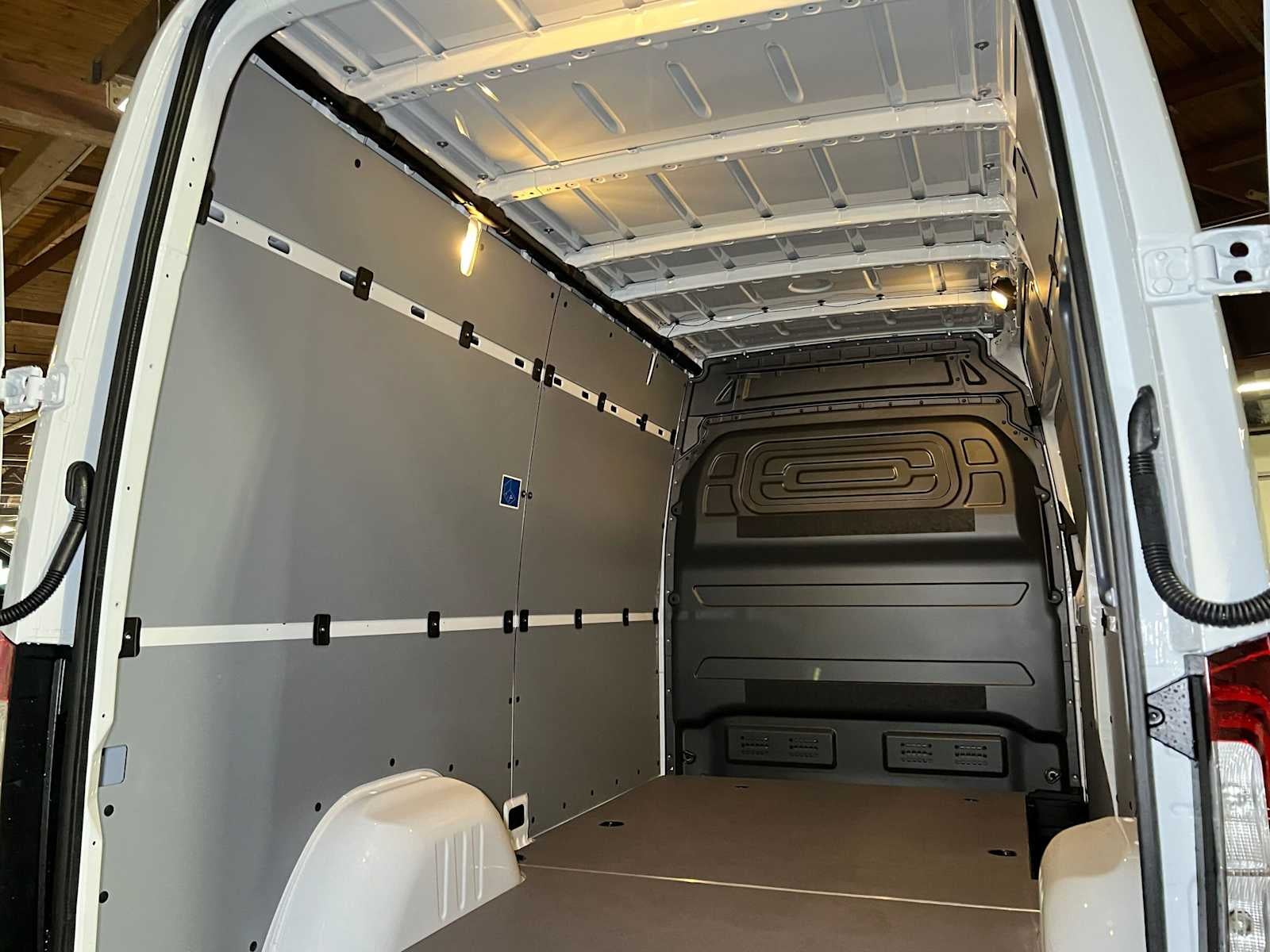 2026 Mercedes-Benz Sprinter Cargo 2500 Standard Roof I4 Diesel 144 RWD