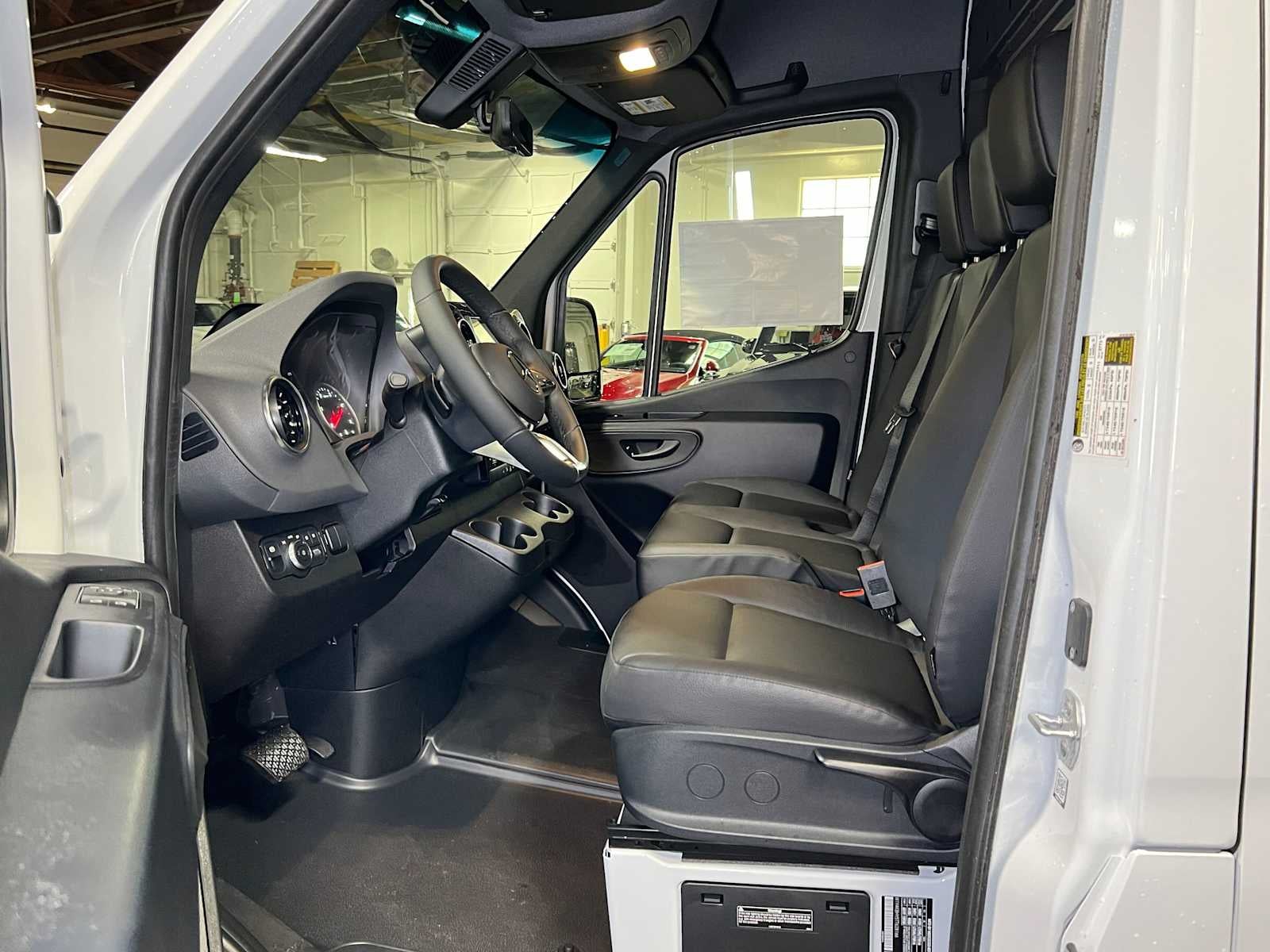 2026 Mercedes-Benz Sprinter Cargo 2500 Standard Roof I4 Diesel 144 RWD