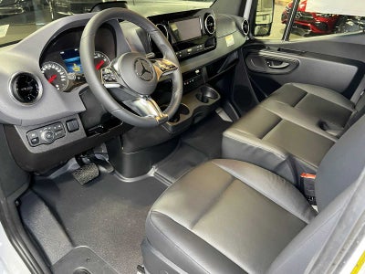 2026 Mercedes-Benz Sprinter Cargo 2500 Standard Roof I4 Diesel 144 RWD