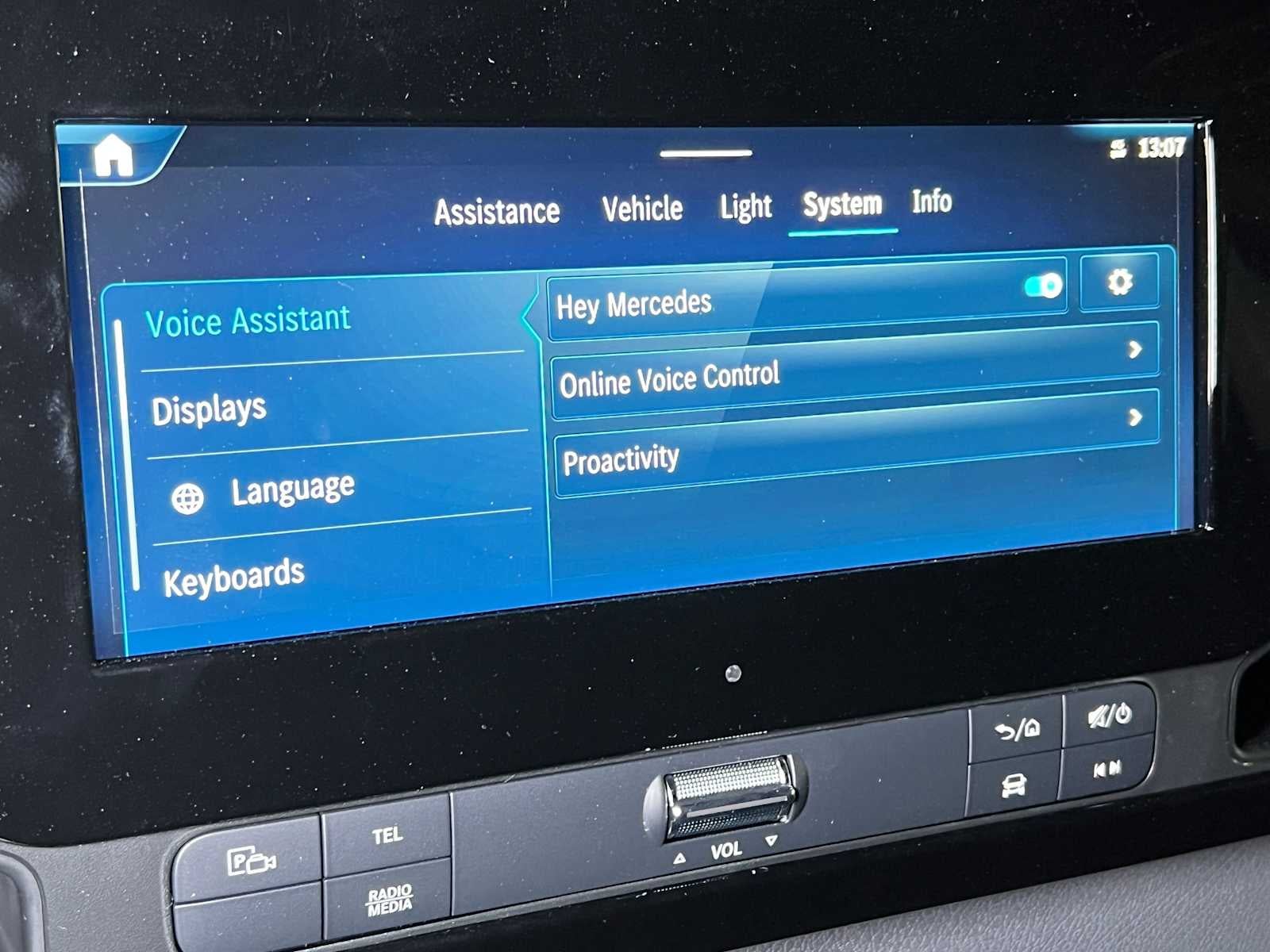 2026 Mercedes-Benz Sprinter Cargo 2500 Standard Roof I4 Diesel 144 RWD