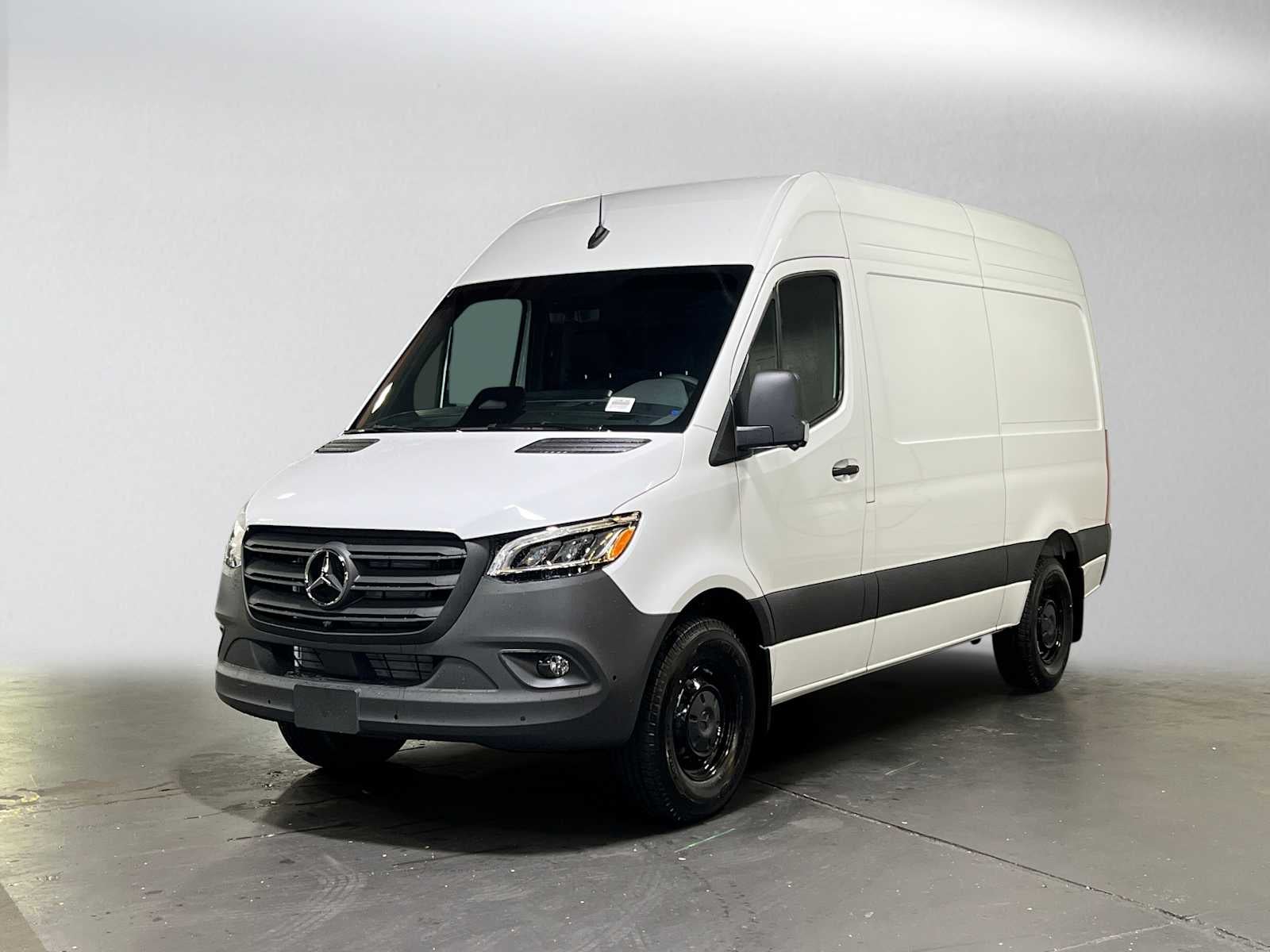 2026 Mercedes-Benz Sprinter Cargo 2500 Standard Roof I4 Diesel 144 RWD