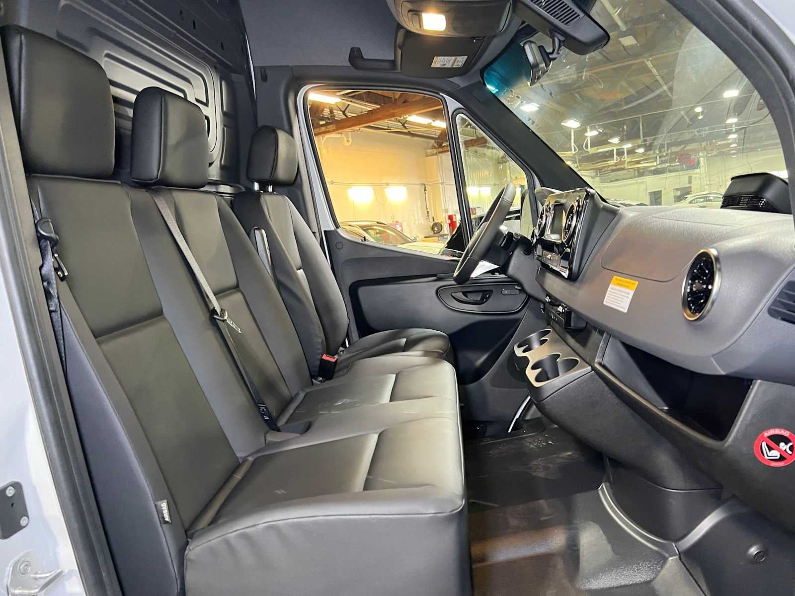 2026 Mercedes-Benz Sprinter Cargo 2500 Standard Roof I4 Diesel 144 RWD