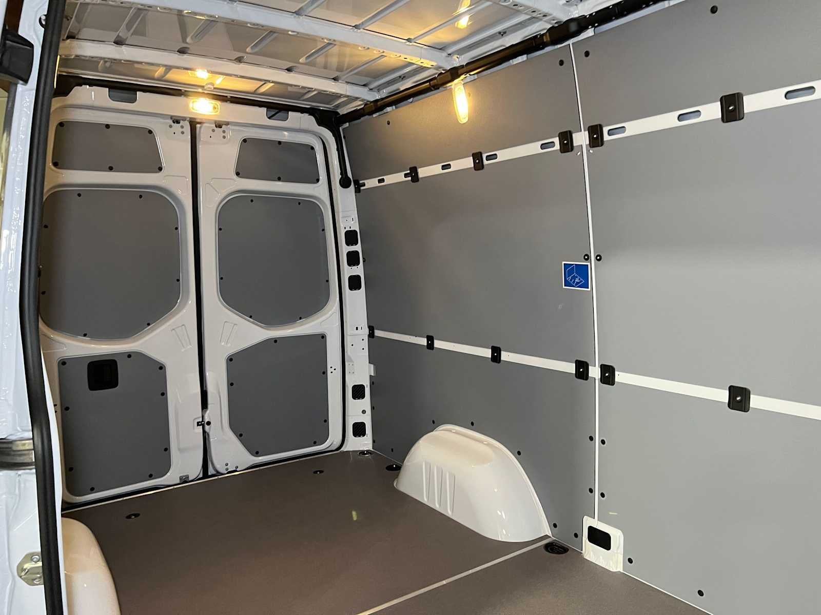 2026 Mercedes-Benz Sprinter Cargo 2500 Standard Roof I4 Diesel 144 RWD