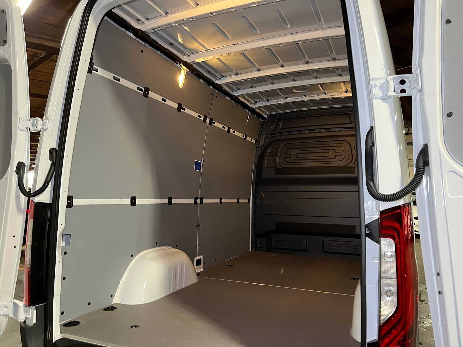 2026 Mercedes-Benz Sprinter Cargo 2500 Standard Roof I4 Diesel 144 RWD