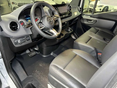 2026 Mercedes-Benz Sprinter Cargo 2500 Standard Roof I4 Diesel 144 RWD
