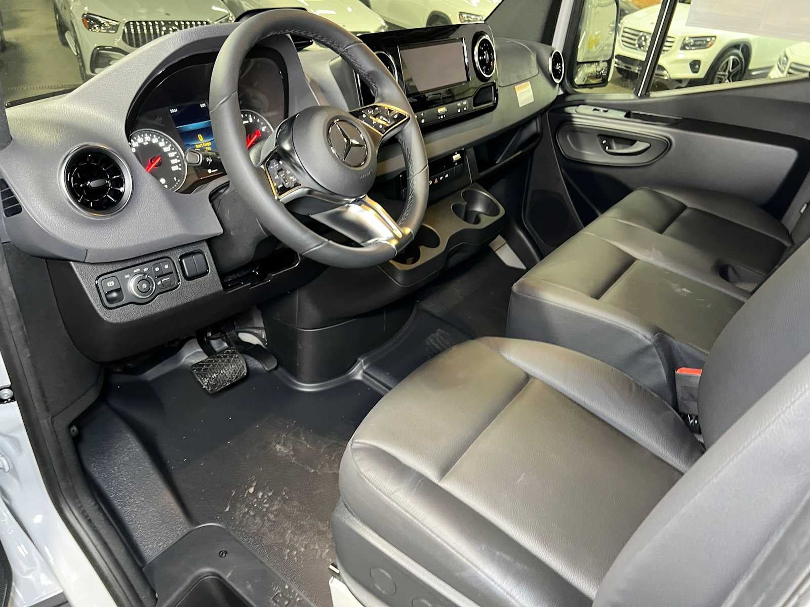 2026 Mercedes-Benz Sprinter Cargo 2500 Standard Roof I4 Diesel 144 RWD