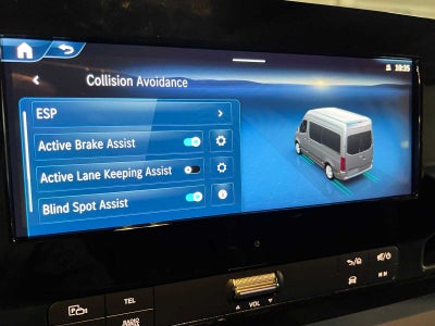 2026 Mercedes-Benz Sprinter Cargo 2500 Standard Roof I4 Diesel 144 RWD