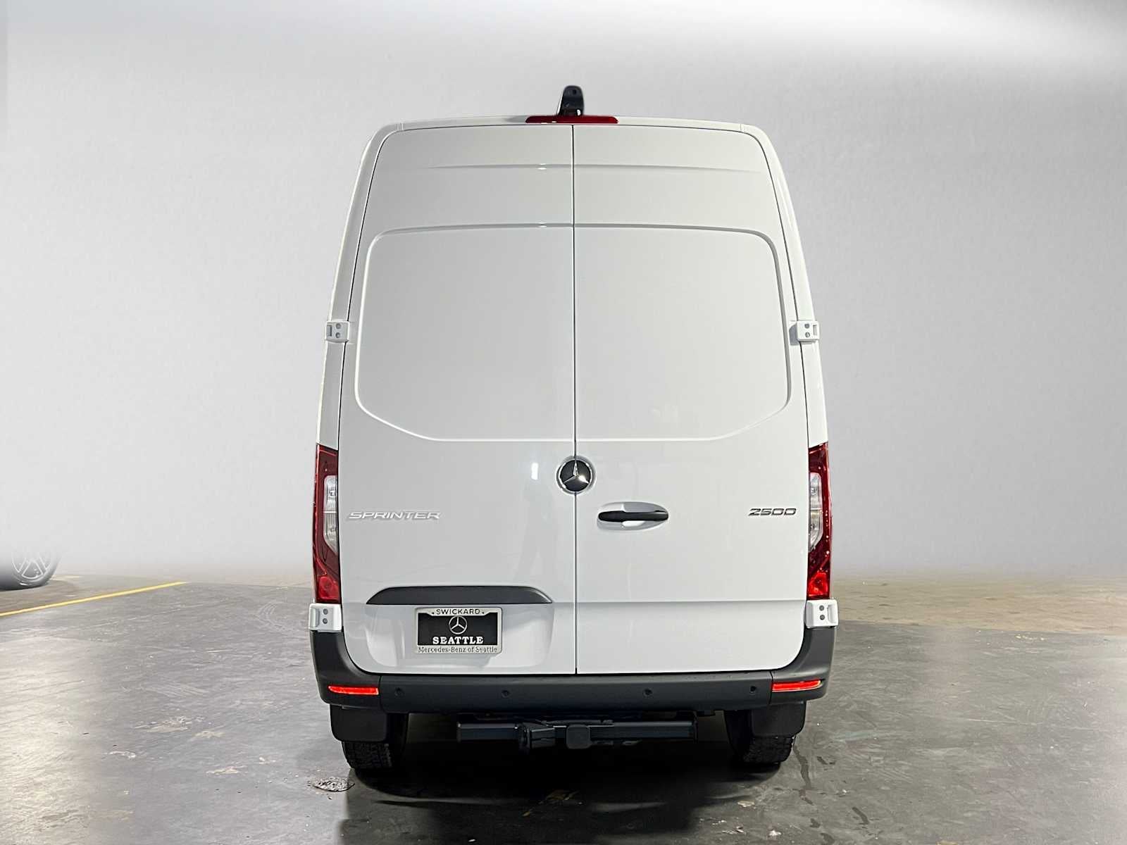 2026 Mercedes-Benz Sprinter Cargo 2500 Standard Roof I4 Diesel 144 RWD