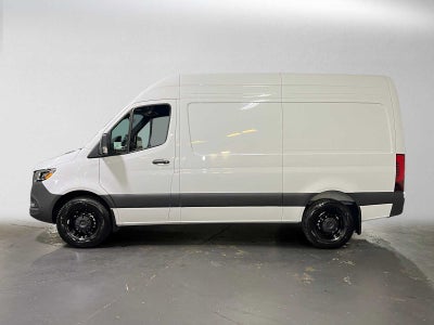 2026 Mercedes-Benz Sprinter Cargo 2500 Standard Roof I4 Diesel 144 RWD