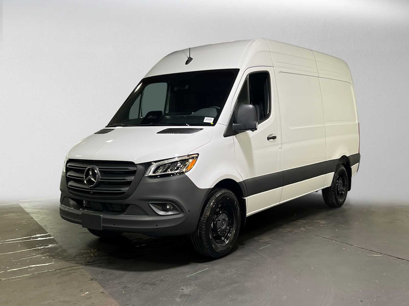 2026 Mercedes-Benz Sprinter Cargo 2500 Standard Roof I4 Diesel 144 RWD