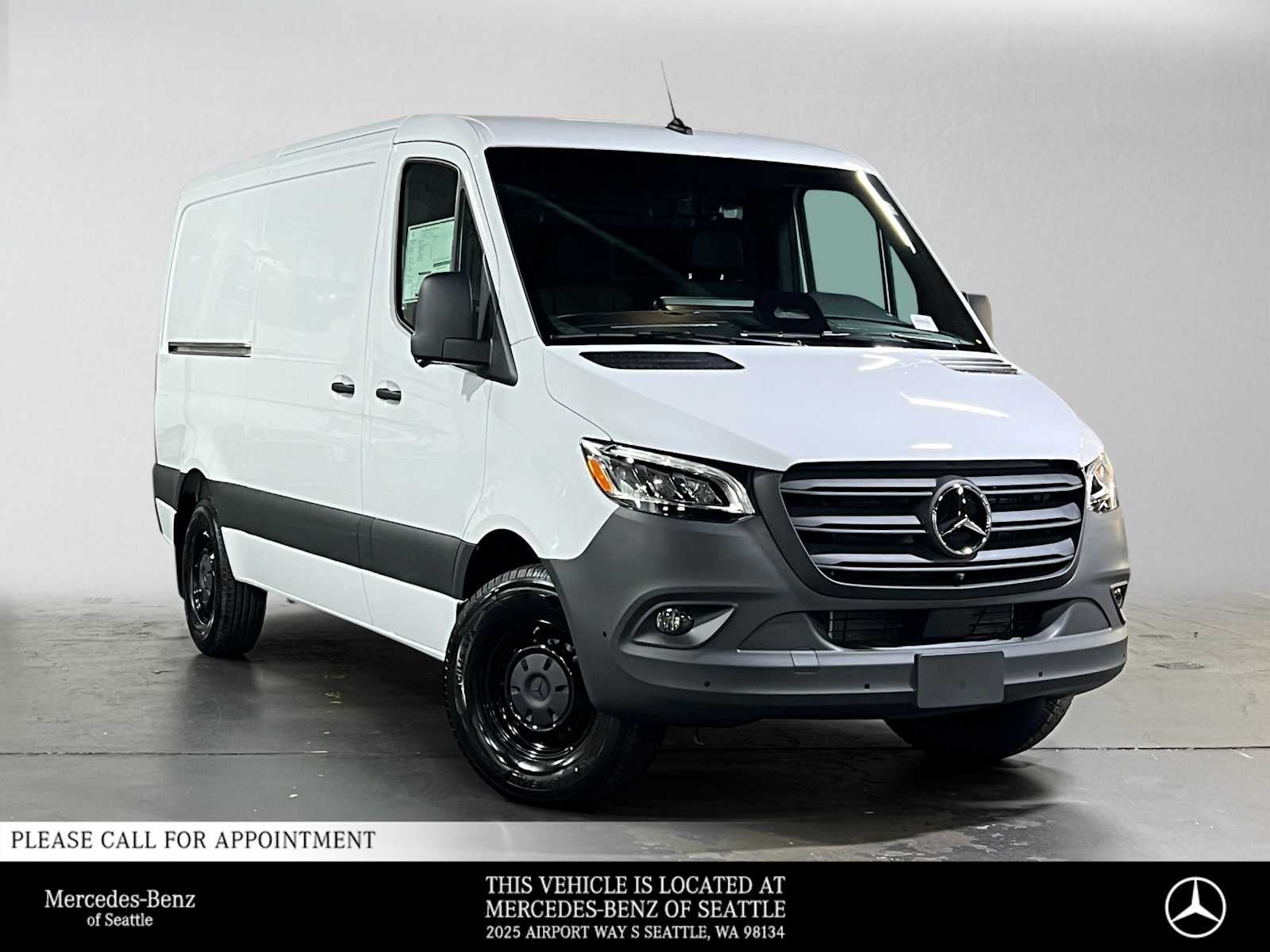 2026 Mercedes-Benz Sprinter Cargo 2500 Standard Roof I4 Diesel 144 RWD