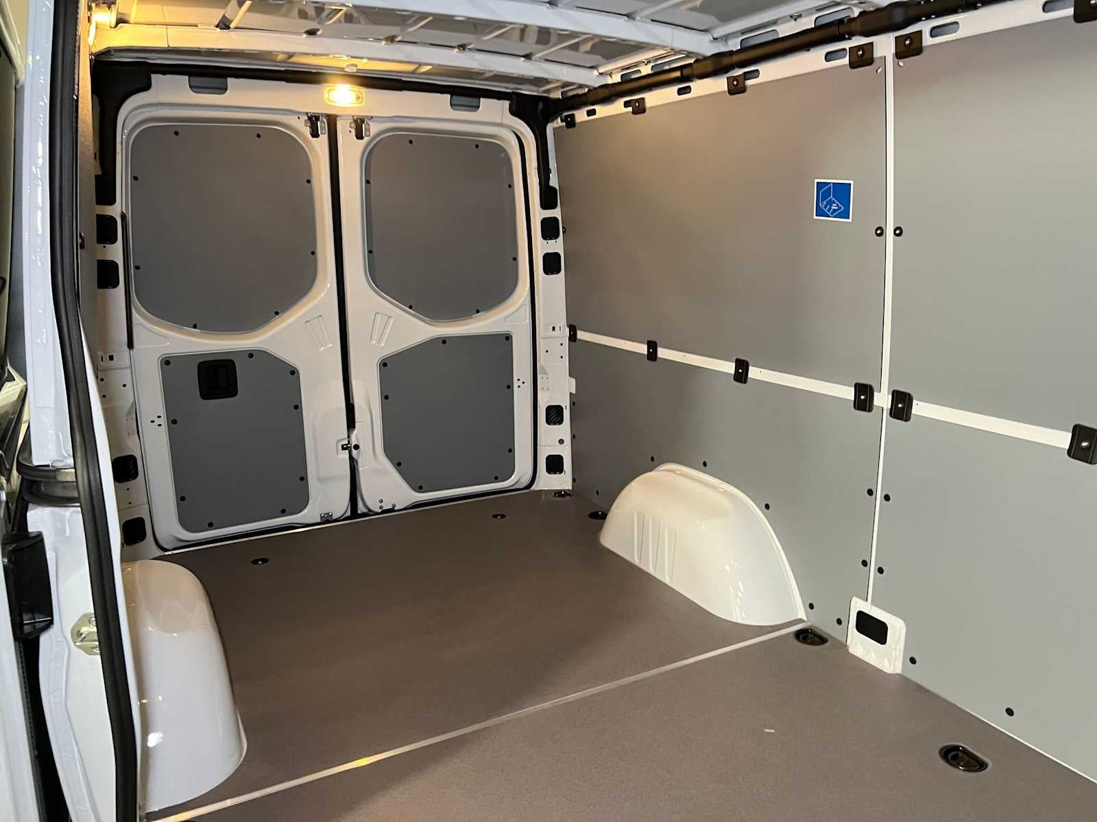 2026 Mercedes-Benz Sprinter Cargo 2500 Standard Roof I4 Diesel 144 RWD
