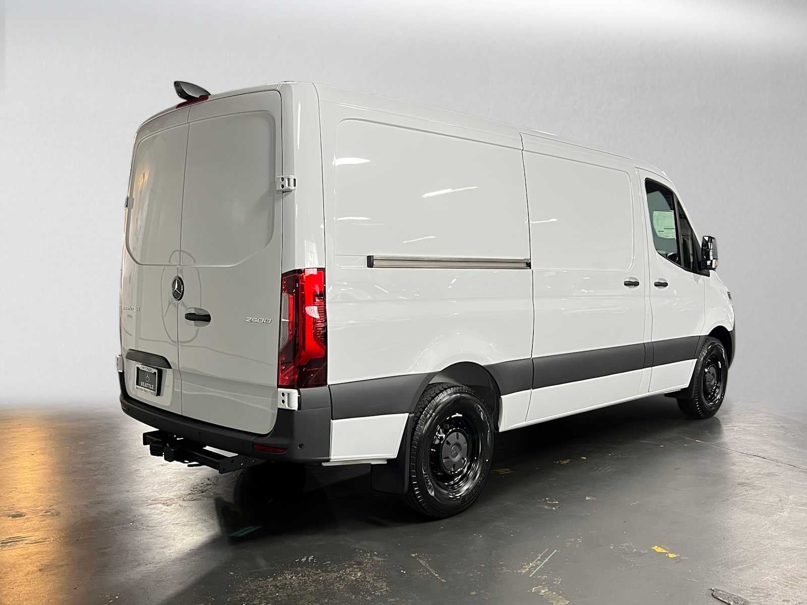 2026 Mercedes-Benz Sprinter Cargo 2500 Standard Roof I4 Diesel 144 RWD