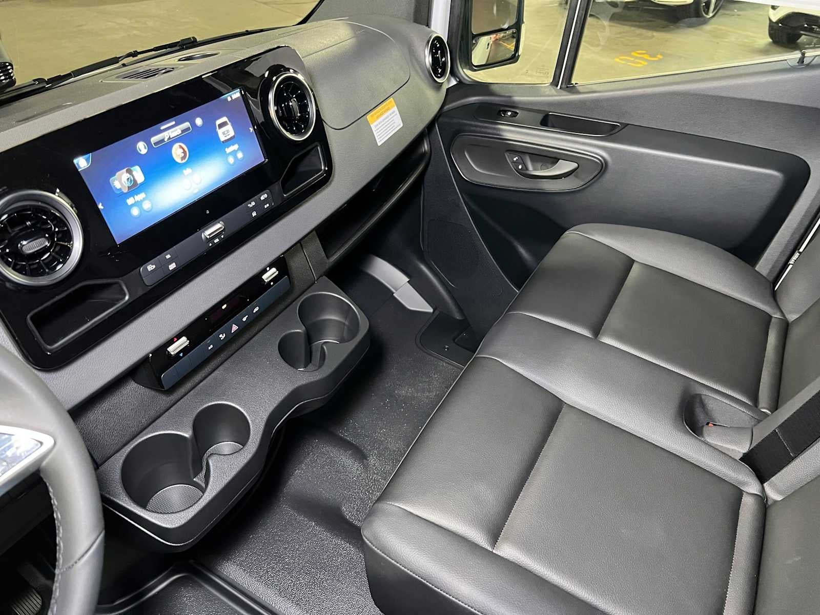 2026 Mercedes-Benz Sprinter Cargo 2500 Standard Roof I4 Diesel 144 RWD