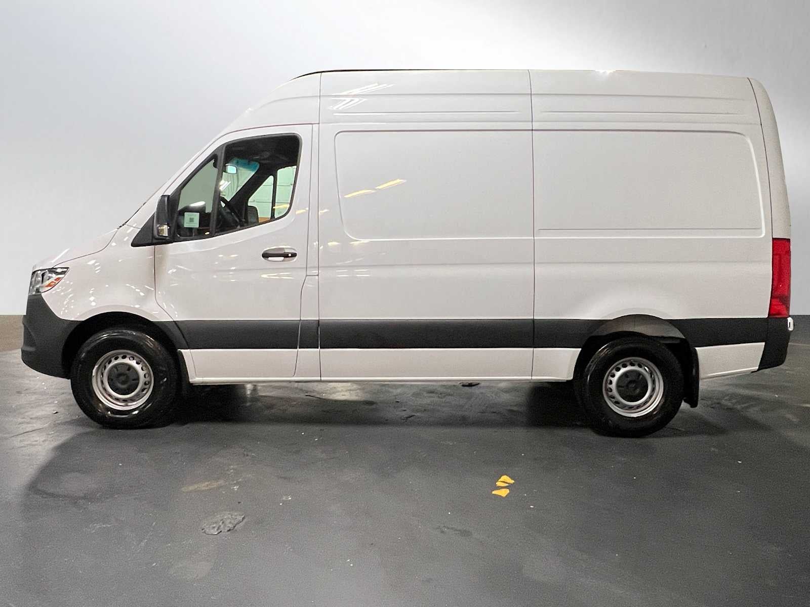 2025 Mercedes-Benz Sprinter Cargo Van 2500 Standard Roof I4 Diesel 144 RWD