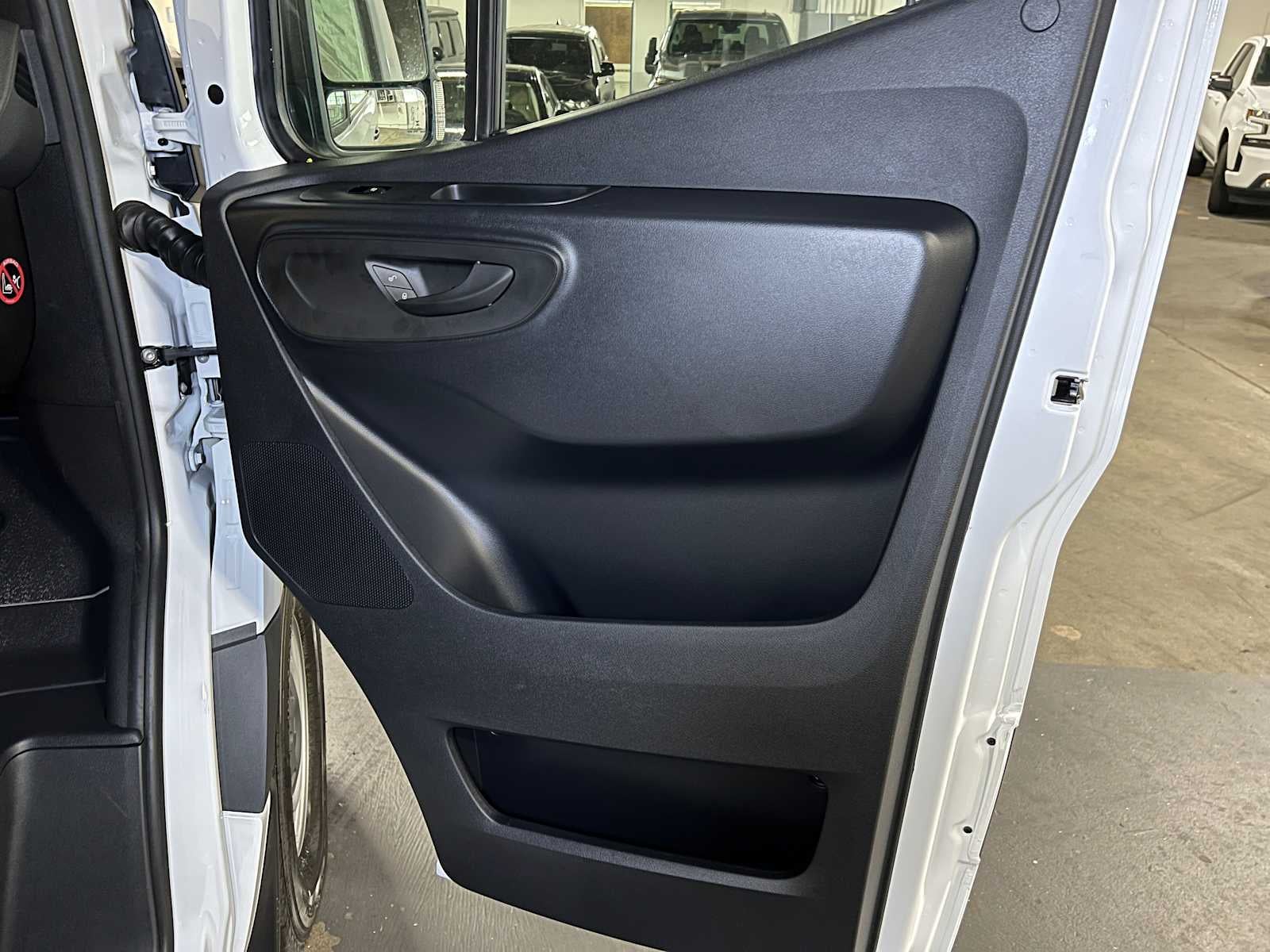 2025 Mercedes-Benz Sprinter Cargo Van 2500 Standard Roof I4 Diesel 144" RWD