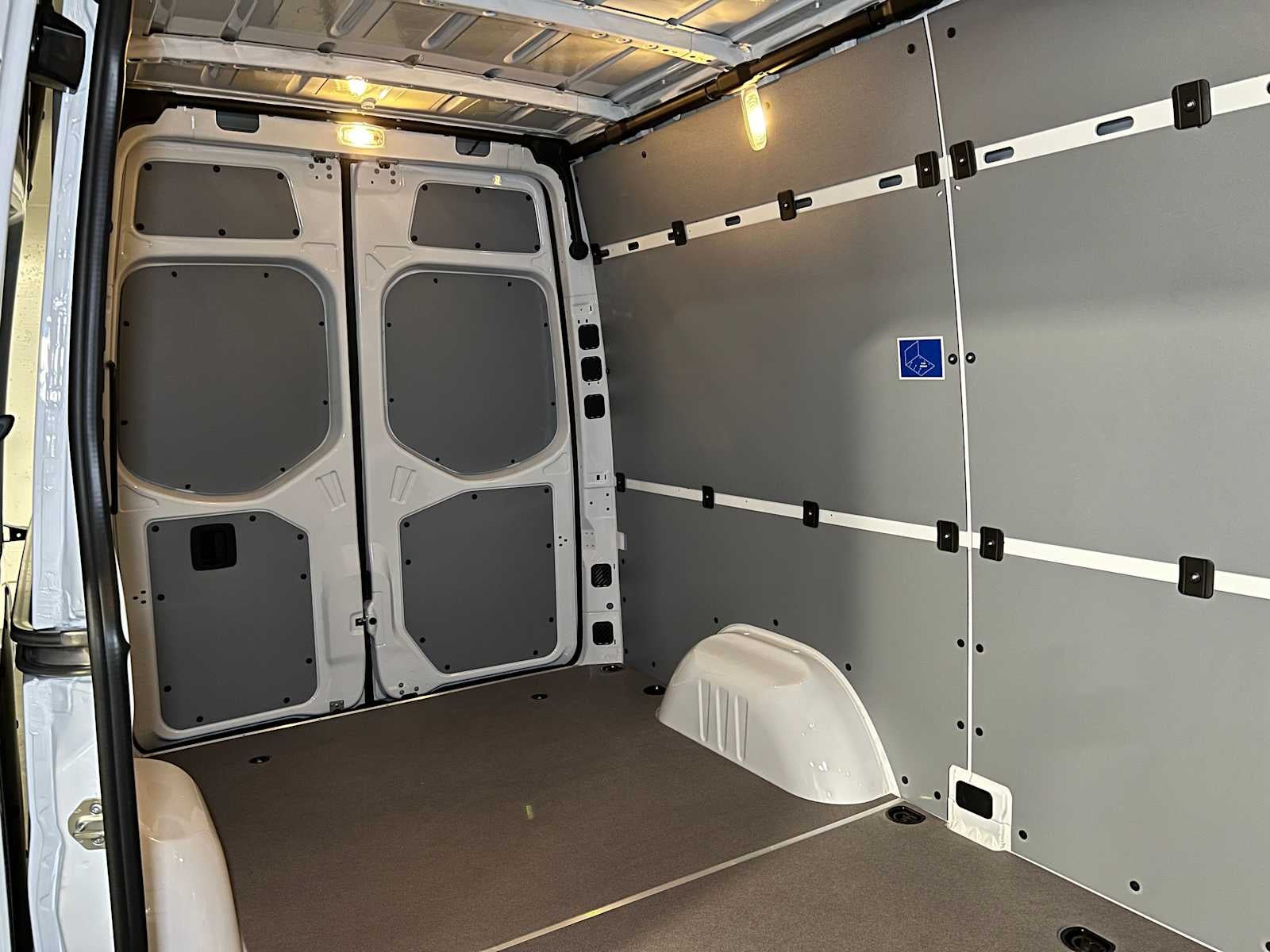 2025 Mercedes-Benz Sprinter Cargo Van 2500 Standard Roof I4 Diesel 144" RWD