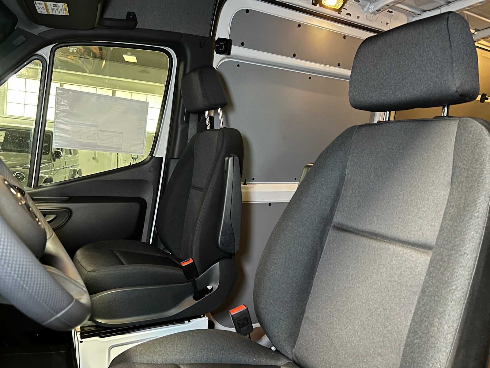 2025 Mercedes-Benz Sprinter Cargo Van 2500 Standard Roof I4 Diesel 144" RWD