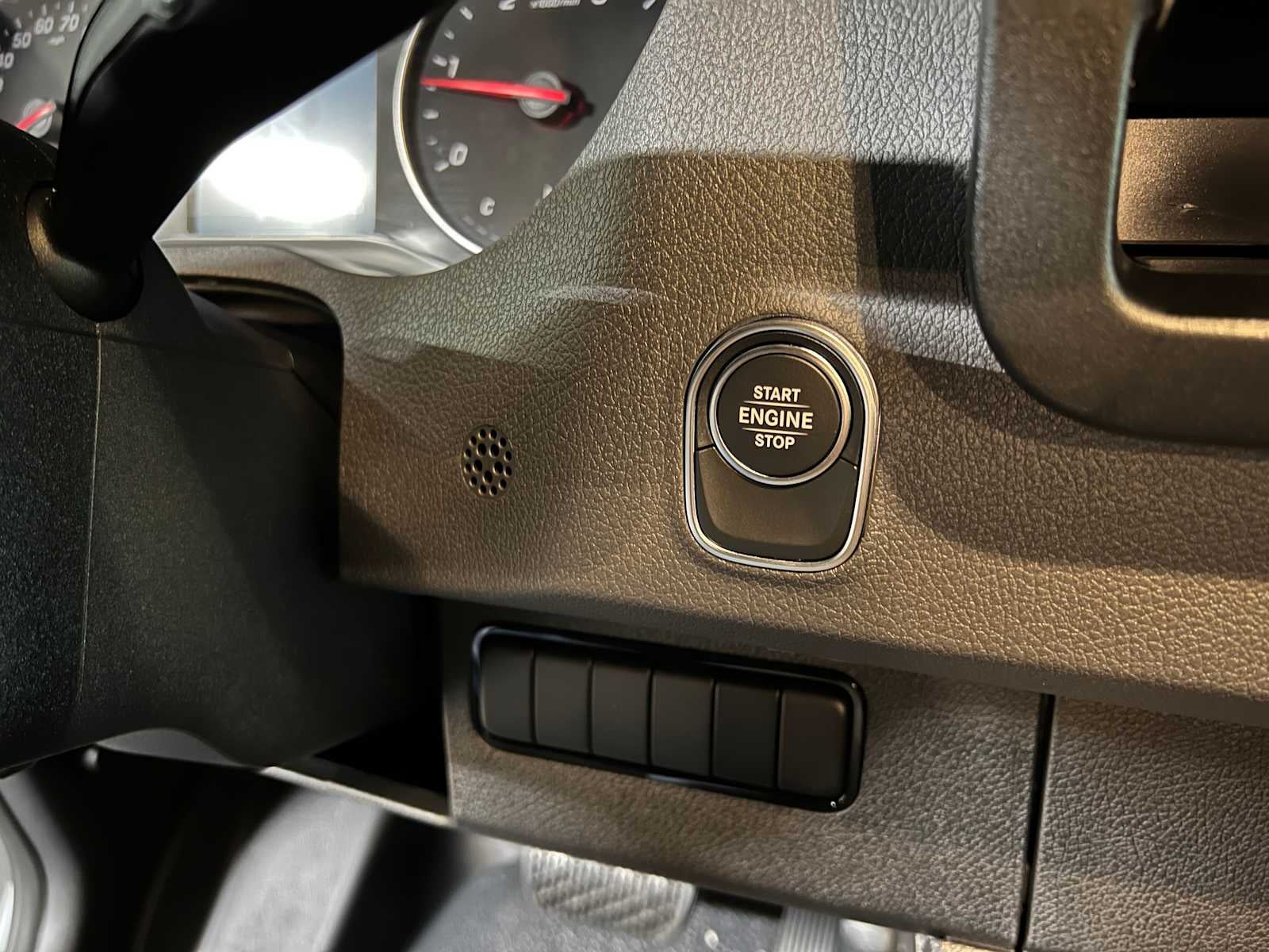 2025 Mercedes-Benz Sprinter Cargo Van 2500 Standard Roof I4 Diesel 144" RWD