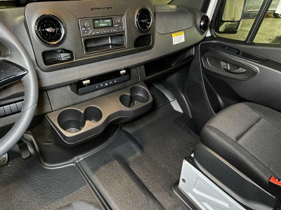 2025 Mercedes-Benz Sprinter Cargo Van 2500 Standard Roof I4 Diesel 144" RWD