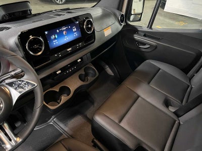 2026 Mercedes-Benz Sprinter 2500 Standard Roof I4 Diesel 144 RWD