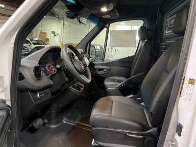 2026 Mercedes-Benz Sprinter 2500 Standard Roof I4 Diesel 144 RWD