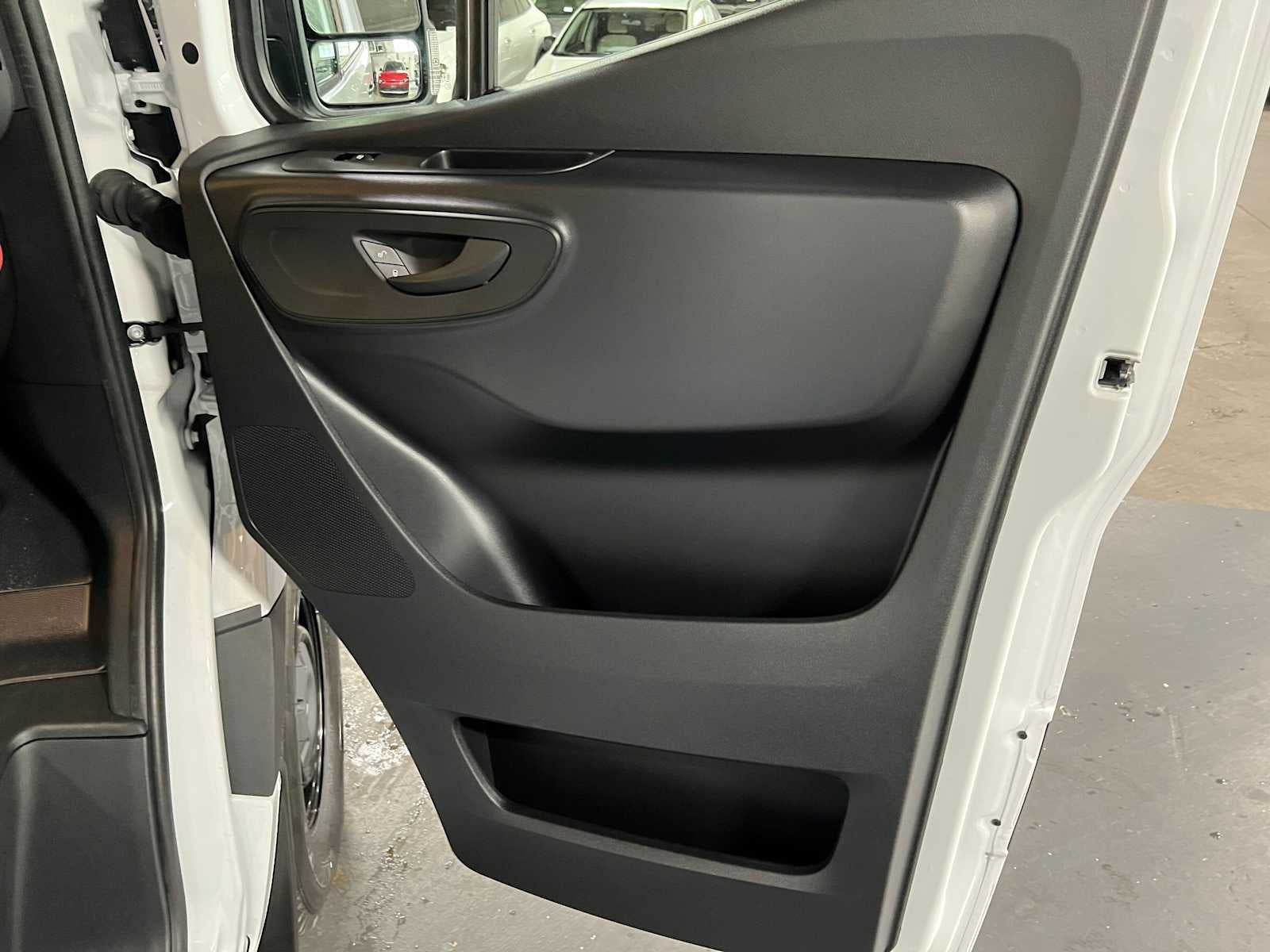 2026 Mercedes-Benz Sprinter Cargo 2500 Standard Roof I4 Diesel 144 RWD