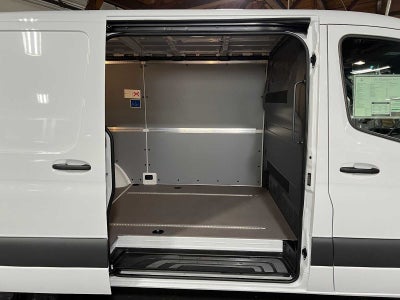 2026 Mercedes-Benz Sprinter Cargo 2500 Standard Roof I4 Diesel 144 RWD