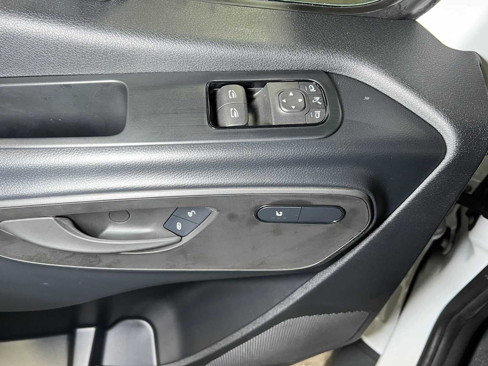 2026 Mercedes-Benz Sprinter Cargo 2500 Standard Roof I4 Diesel 144 RWD