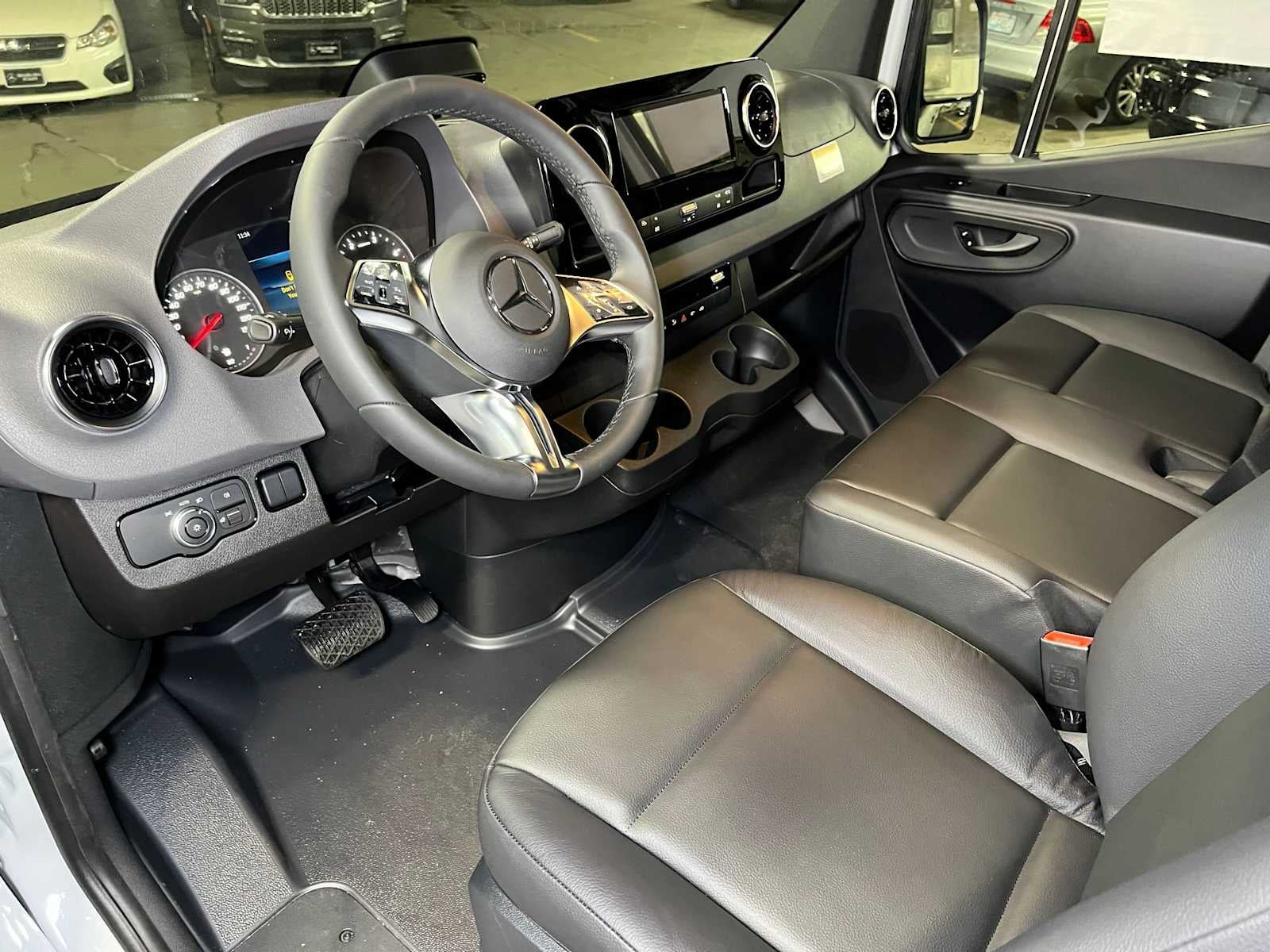 2026 Mercedes-Benz Sprinter Cargo 2500 Standard Roof I4 Diesel 144 RWD