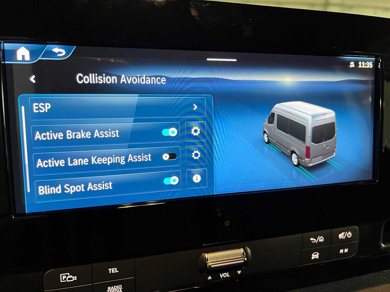 2026 Mercedes-Benz Sprinter Cargo 2500 Standard Roof I4 Diesel 144 RWD