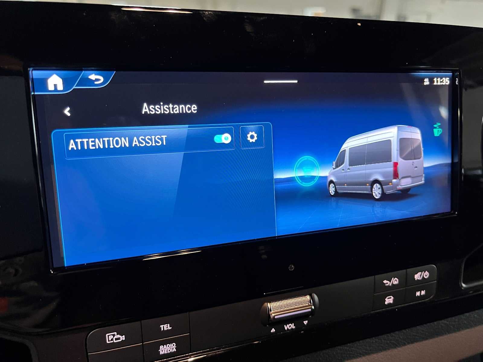 2026 Mercedes-Benz Sprinter Cargo 2500 Standard Roof I4 Diesel 144 RWD