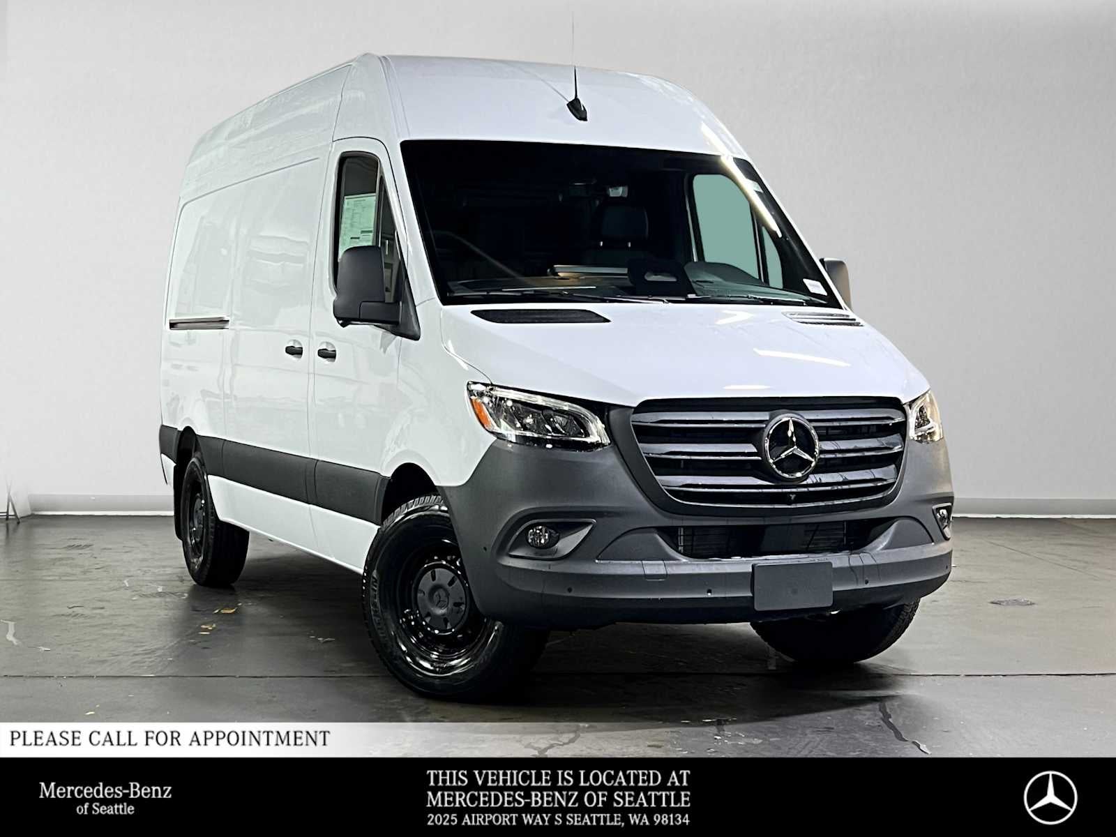 2026 Mercedes-Benz Sprinter Cargo 2500 Standard Roof I4 Diesel 144 RWD