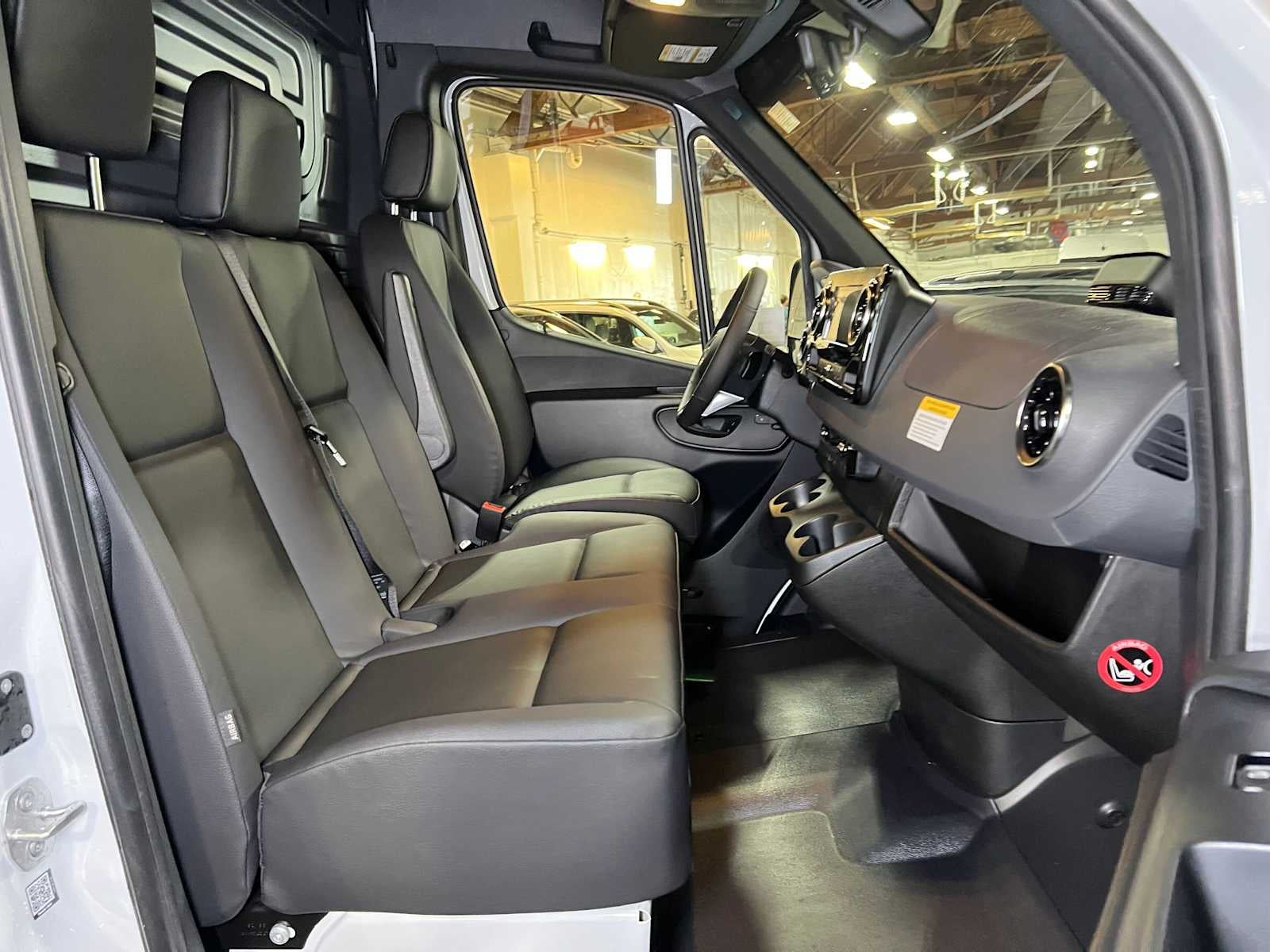 2026 Mercedes-Benz Sprinter Cargo 2500 Standard Roof I4 Diesel 144 RWD