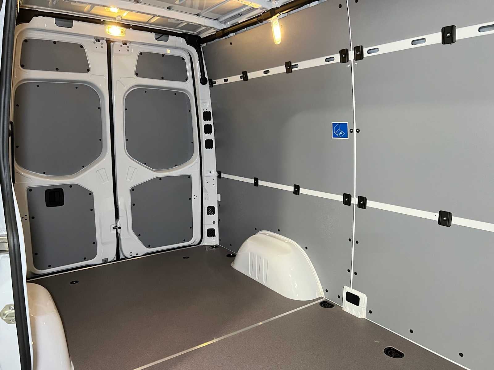 2026 Mercedes-Benz Sprinter Cargo 2500 Standard Roof I4 Diesel 144 RWD