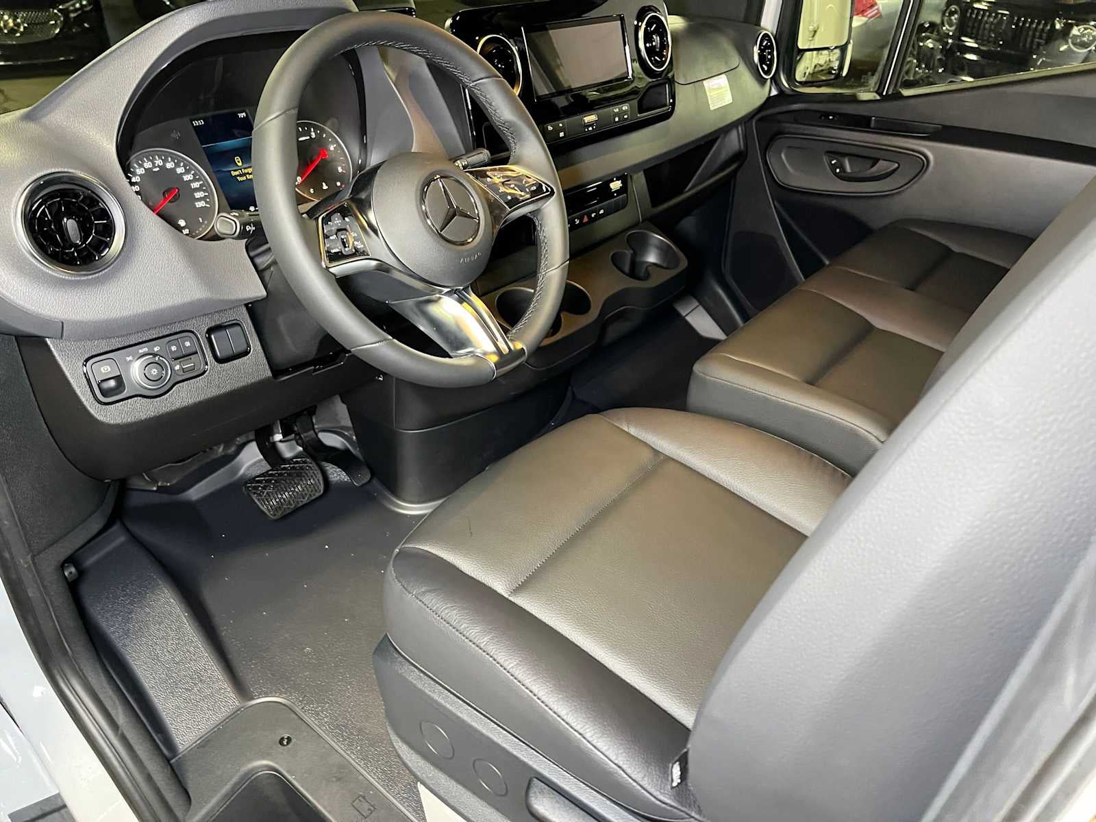 2026 Mercedes-Benz Sprinter Cargo 2500 Standard Roof I4 Diesel 144 RWD