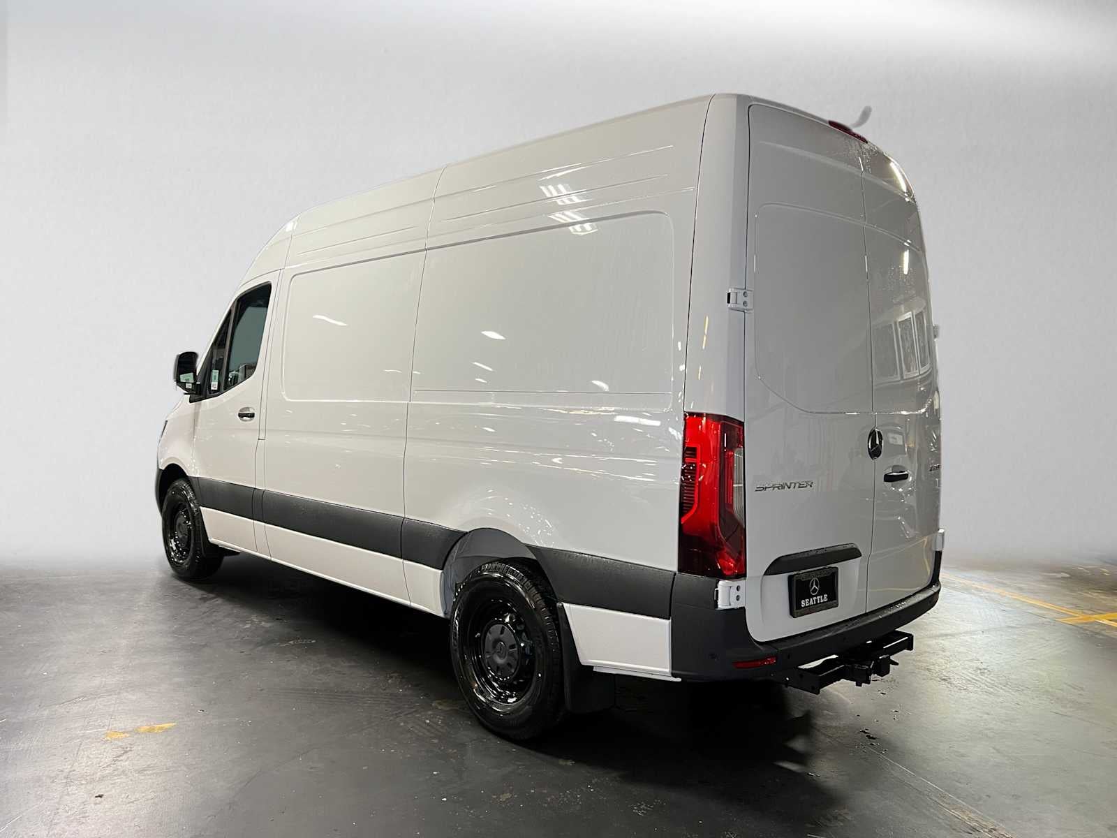 2026 Mercedes-Benz Sprinter Cargo 2500 Standard Roof I4 Diesel 144 RWD