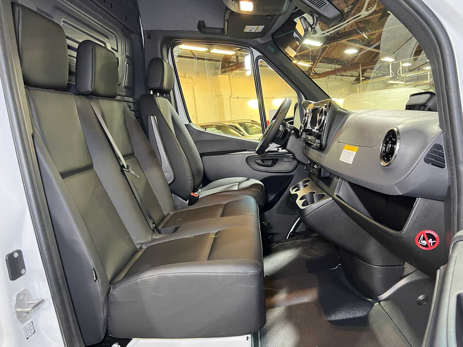2026 Mercedes-Benz Sprinter Cargo 2500 Standard Roof I4 Diesel 144 RWD