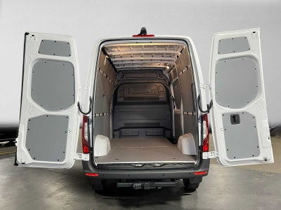 2026 Mercedes-Benz Sprinter Cargo 2500 Standard Roof I4 Diesel 144 RWD