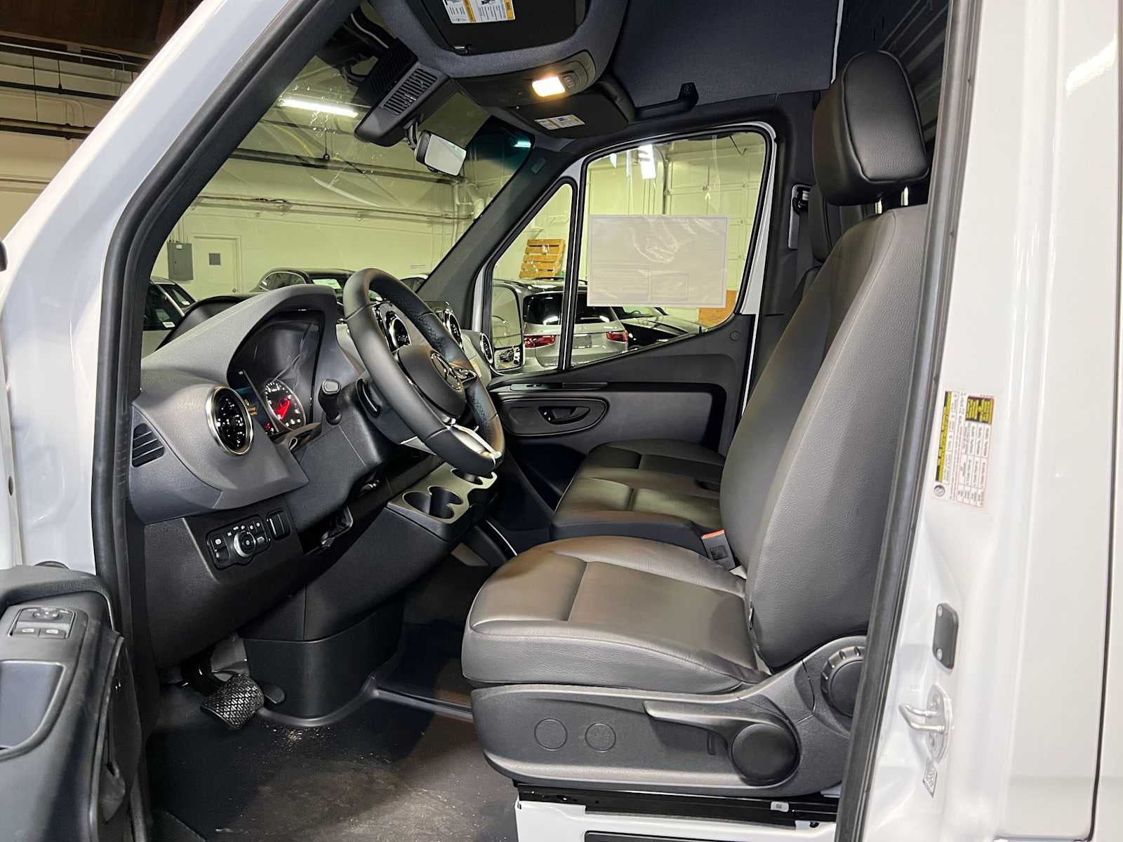2026 Mercedes-Benz Sprinter Cargo 2500 Standard Roof I4 Diesel 144 RWD