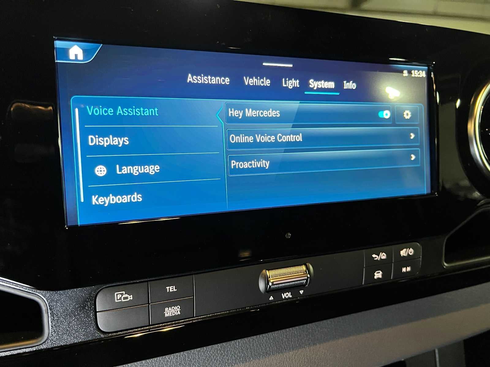 2026 Mercedes-Benz Sprinter Cargo 2500 Standard Roof I4 Diesel 144 RWD