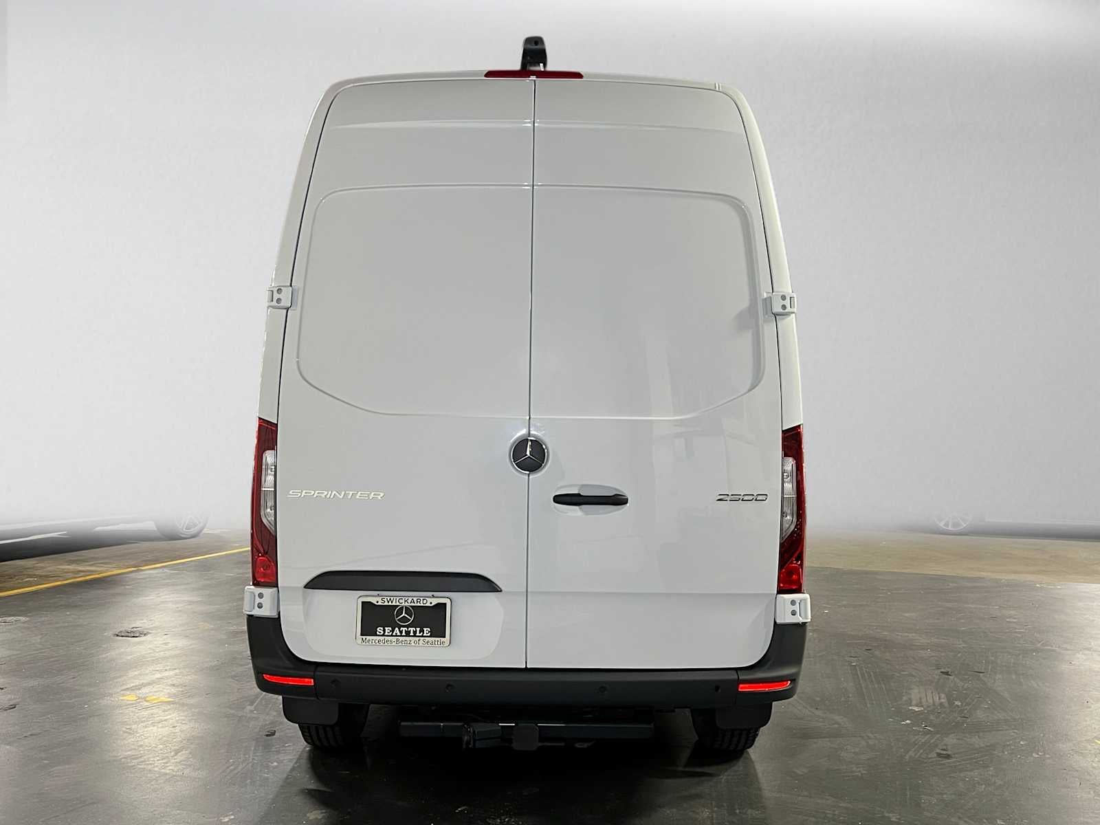 2026 Mercedes-Benz Sprinter Cargo 2500 Standard Roof I4 Diesel 144 RWD