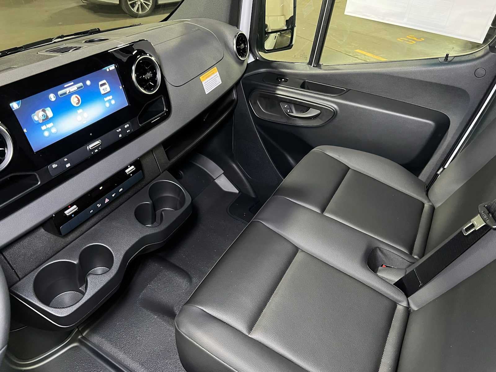 2026 Mercedes-Benz Sprinter Cargo 2500 Standard Roof I4 Diesel 144 RWD