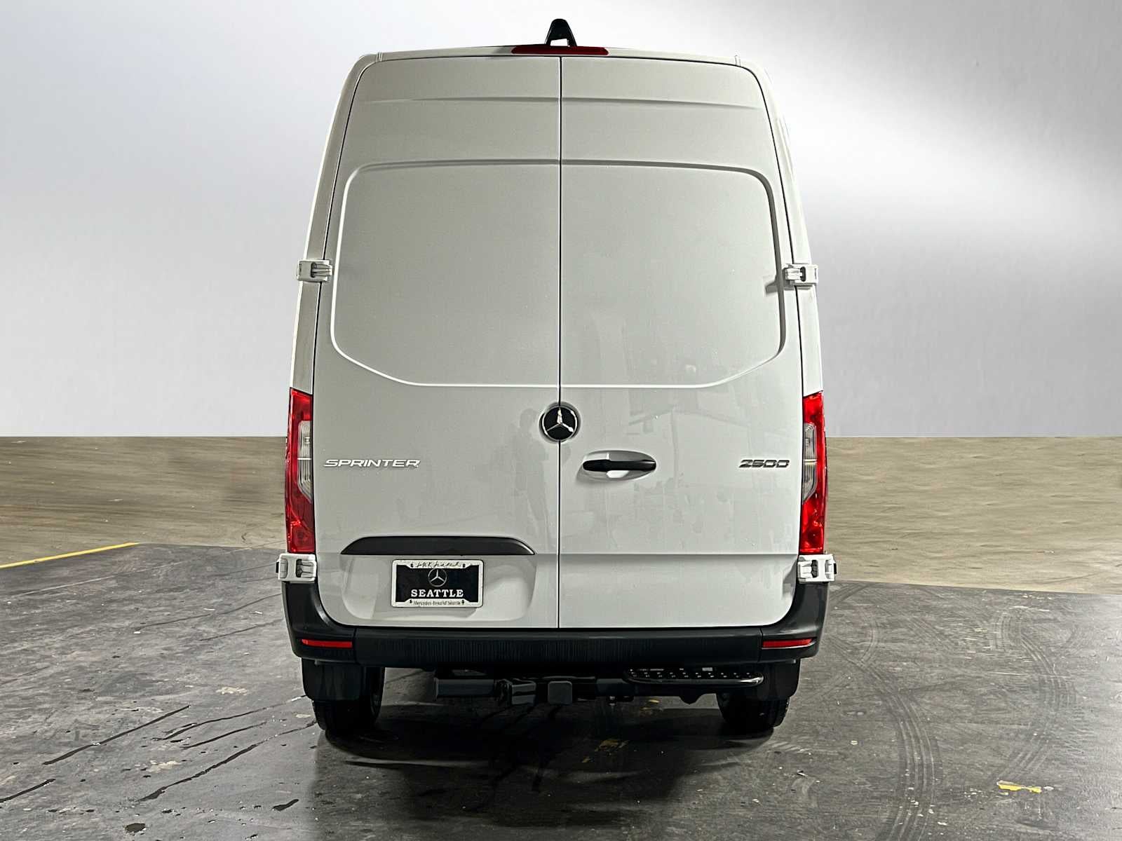 2025 Mercedes-Benz Sprinter Cargo Van 2500 Standard Roof I4 Diesel 144" RWD